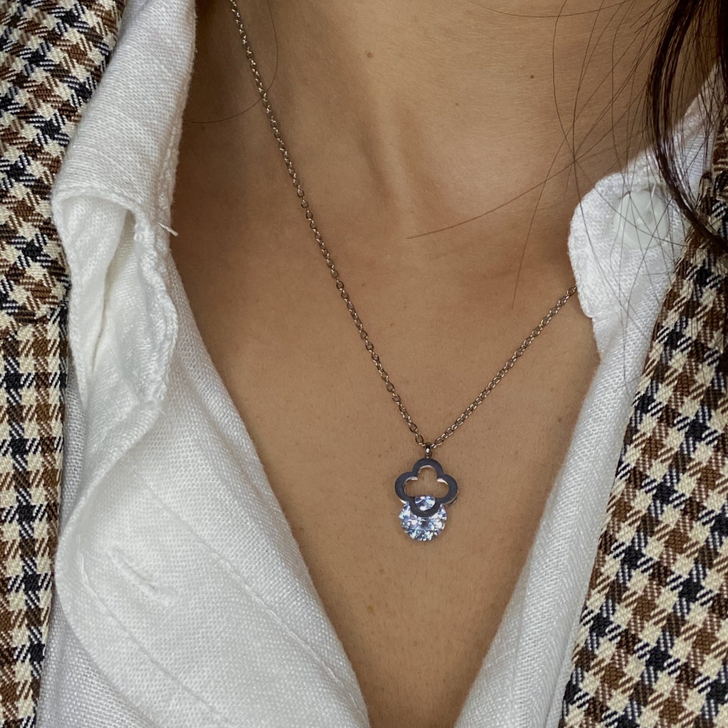 Collier ILONA