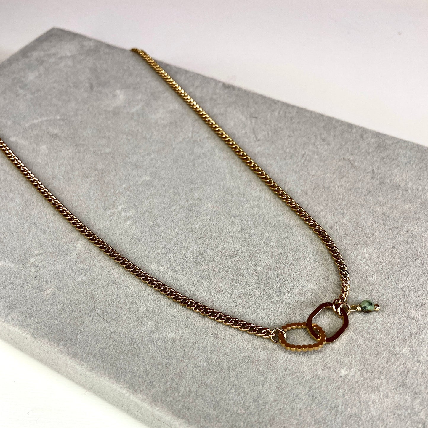 Collier EWA